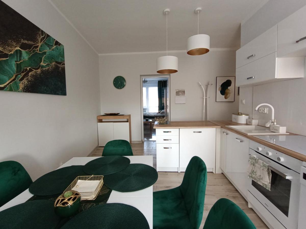 Szmaragdowy Apartament Przy Ulicy Opolskiej Tarnowskie Góry 外观 照片
